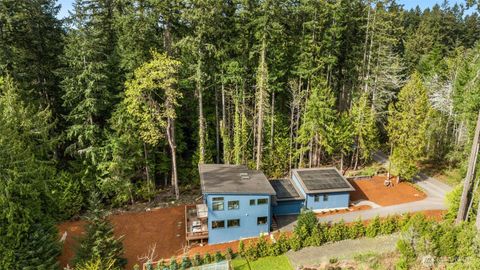 Photo of 10143 Battle Point Drive NE, Bainbridge Island, WA 98110 (MLS # 2513798)