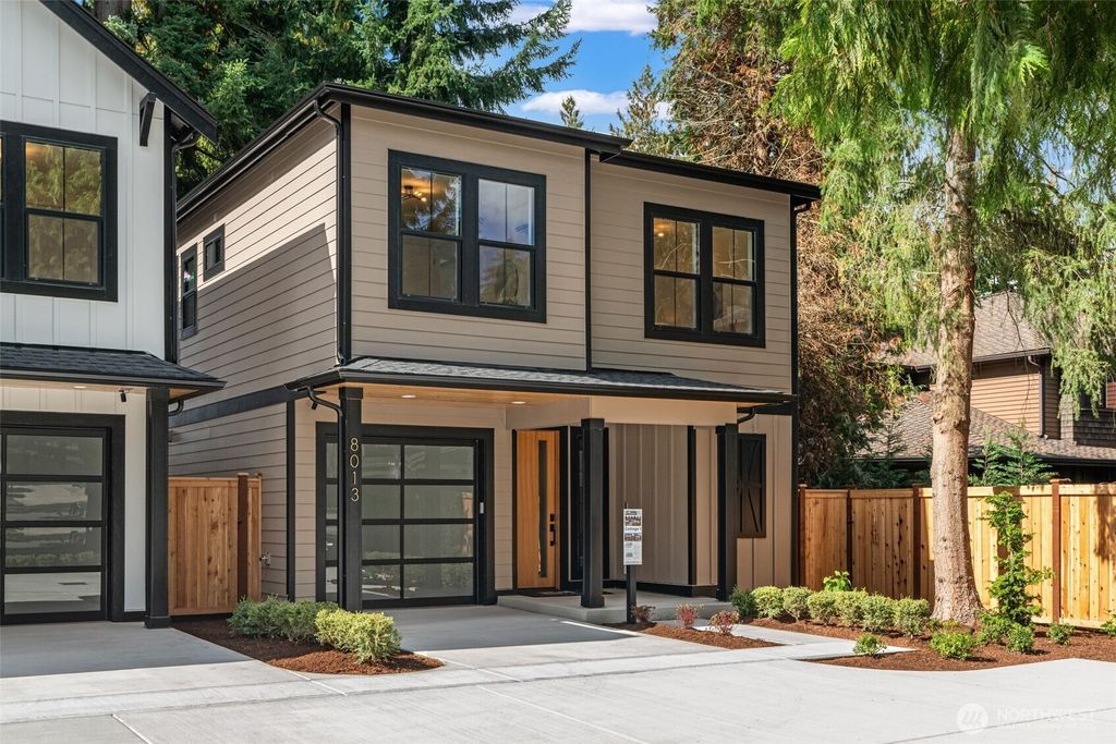 Photo of 8013 131st Place NE, Kirkland, WA 98033 (MLS # 2454460)