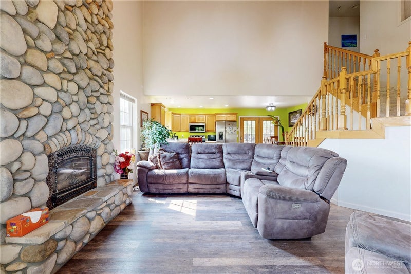 52406 Sunquist Road