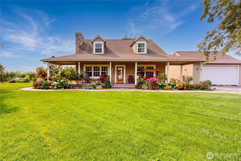 Photo of 52406 Sunquist Road, Milton-Freewater, OR 97862 (MLS # 2568925)