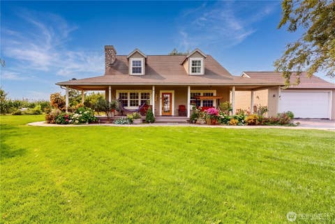 Photo of 52406 Sunquist Road, Milton-Freewater, OR 97862 (MLS # 2568925)