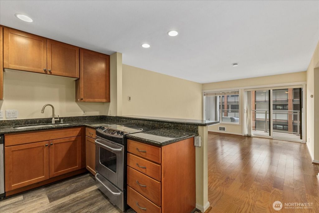 Photo of 130 105th Avenue SE #108, Bellevue, WA 98004 (MLS # 2440650)