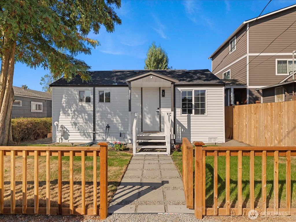 Photo of 9223 38th Avenue S, Seattle, WA 98118 (MLS # 2434945)