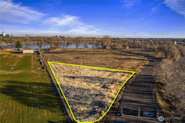 1 VALLEY ROAD NE # 1, MOSES LAKE, WA 98837 - Image 0bc4c84aeec1fd672a0c86759e8e2b9c/986760744