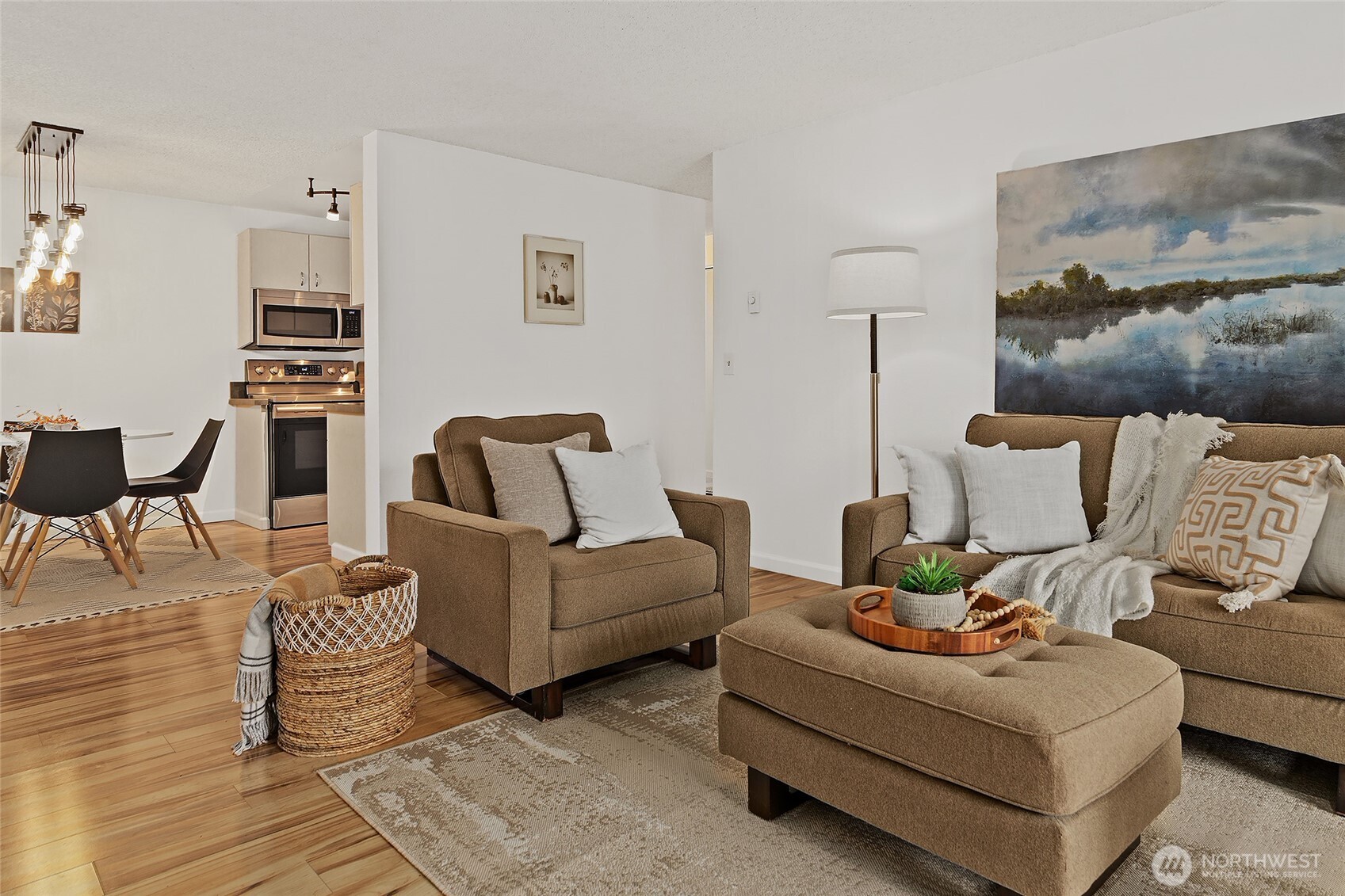 10501 8th Avenue NE 406