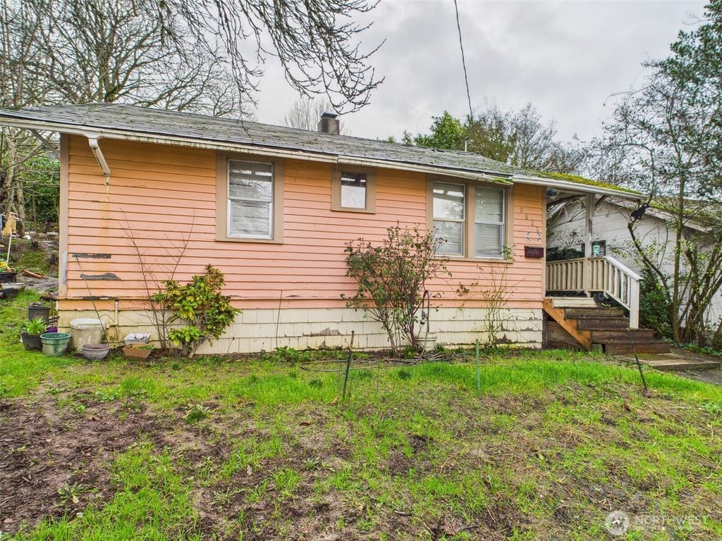 Photo of 2820 29th Avenue S, Seattle, WA 98114 (MLS # 2476542)
