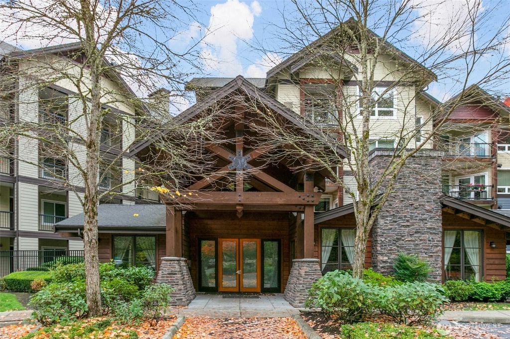 Photo of 18707 SE Newport Way #102, Issaquah, WA 98027 (MLS # 2449727)