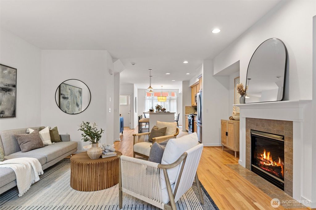 Photo of 6521 25th Avenue NE #C, Seattle, WA 98115 (MLS # 2513495)