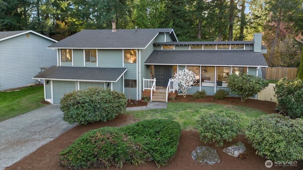 Photo of 14715 NE 61st Court, Redmond, WA 98052 (MLS # 2481037)