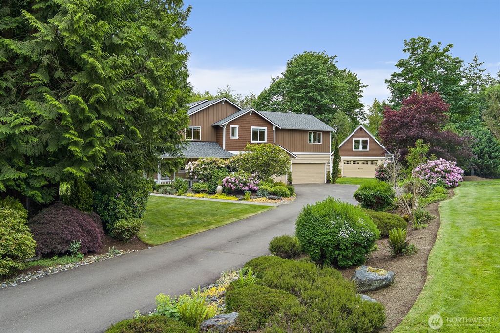 Photo of 19109 173rd Avenue NE, Woodinville, WA 98072 (MLS # 2387661)