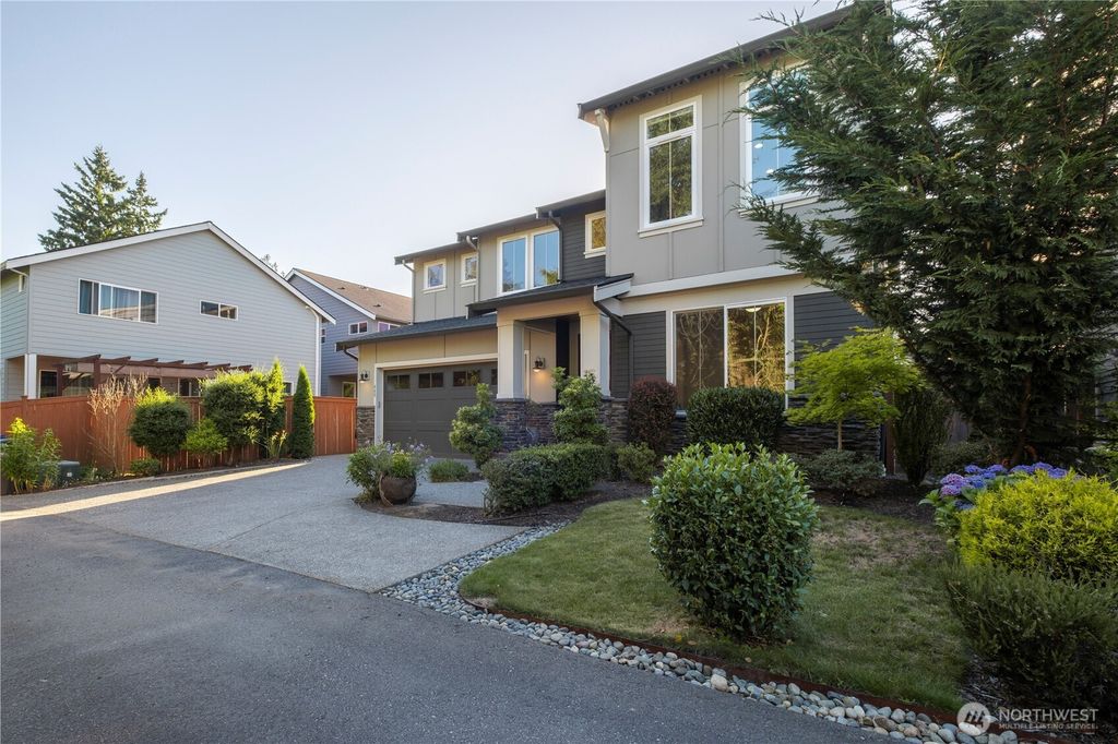 Photo of 805 156th Place SW, Lynnwood, WA 98087 (MLS # 2406818)