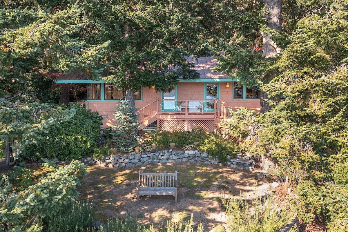 1687 Spring Point Road