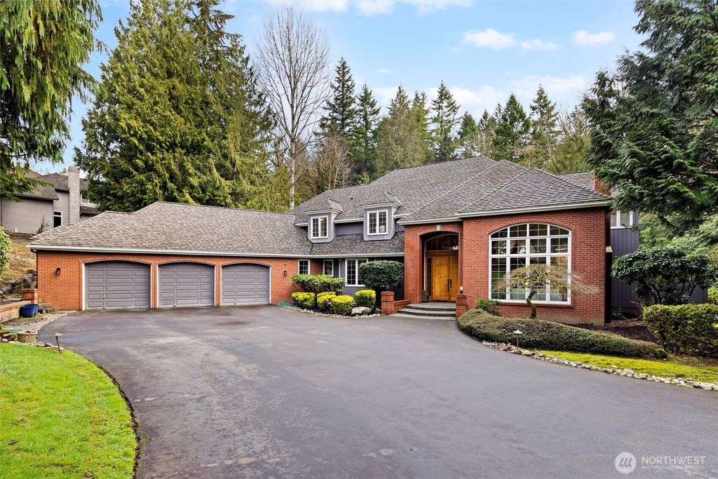 Photo of 14030 171st Lane NE, Woodinville, WA 98072 (MLS # 2335650)