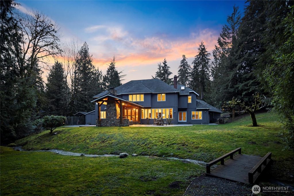 Photo of 14030 171st Lane NE, Woodinville, WA 98072 (MLS # 2335650)