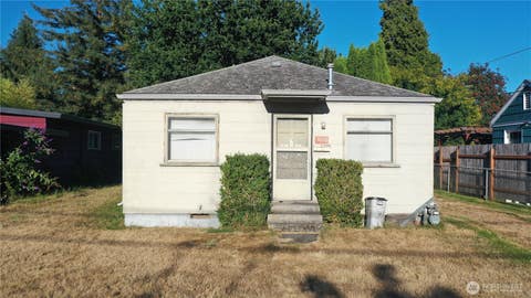 Photo of 3016 Walnut Street, Bellingham, WA 98225 (MLS # 2563274)