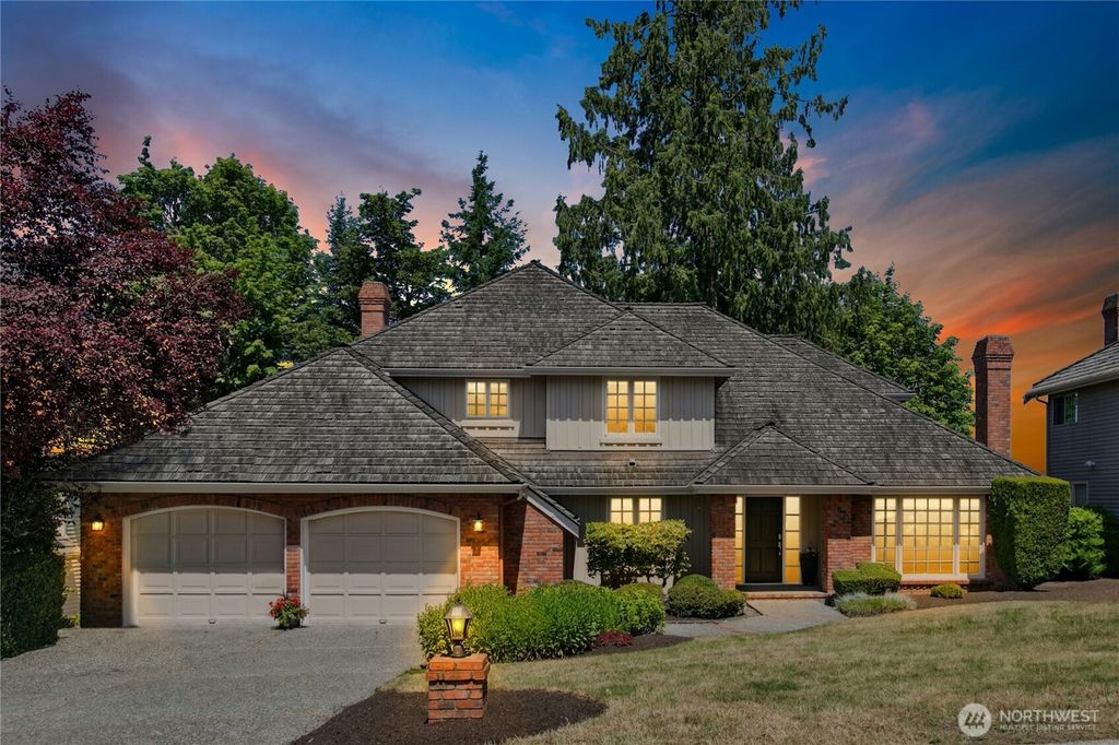 Photo of 22524 SE 46th Place, Sammamish, WA 98075 (MLS # 2391517)