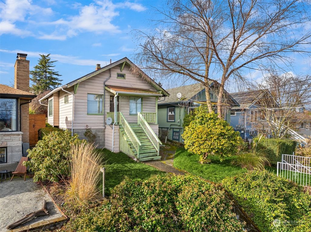 Photo of 2811 19th Avenue S, Seattle, WA 98144 (MLS # 2328402)