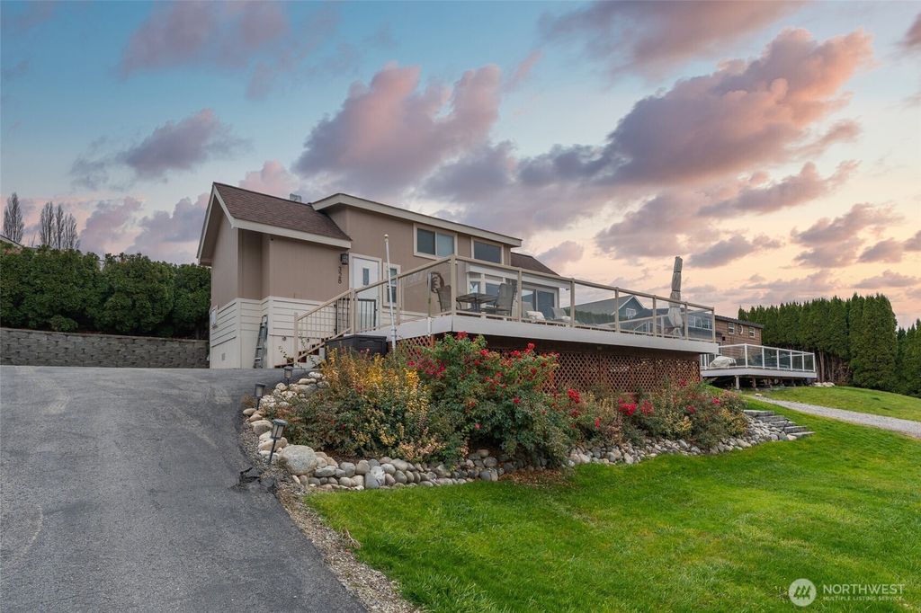 Photo of 328 Pineview Drive Dr, Orondo, WA 98843 (MLS # 2460515)