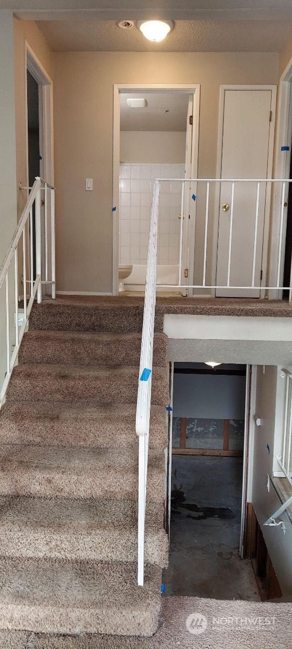 Photo of 13706 SE 273rd Street, Kent, WA 98042 (MLS # 2206422)