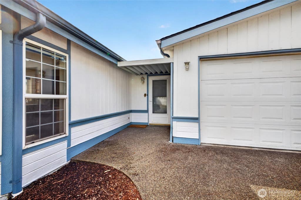 Photo of 5806 89th Street Ct E #7, Puyallup, WA 98371 (MLS # 2573778)