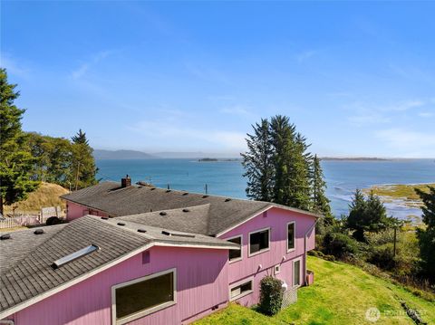 Photo of 193 Robert Gray Drive SW, Ilwaco, WA 98624 (MLS # 2437345)
