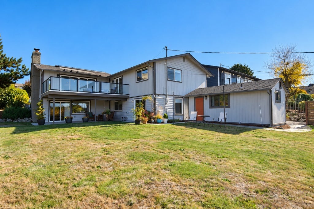 Photo of 902 S Locust Lane, Tacoma, WA 98465 (MLS # 2597880)