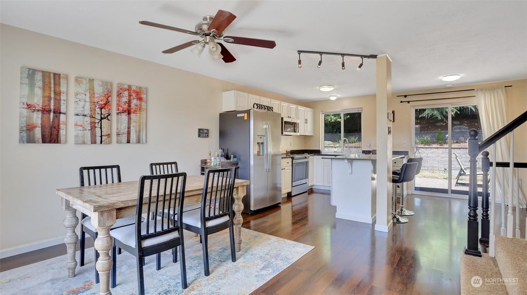 Photo of 13718 SE 273rd Street, Kent, WA 98042 (MLS # 2149063)