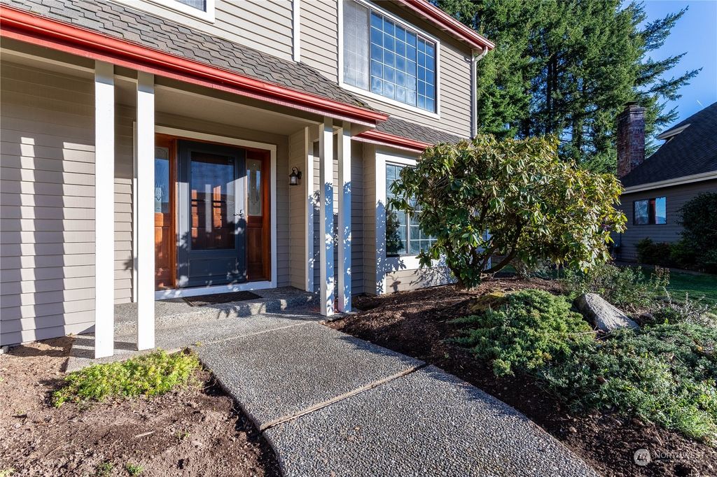 Photo of 12726 SE 253rd Court, Kent, WA 98030 (MLS # 2326038)