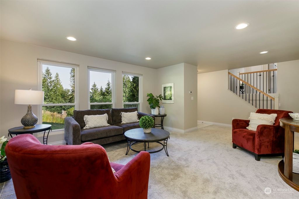 Photo of 585 Mt. Cedar Drive SW, Issaquah, WA 98027 (MLS # 2287552)