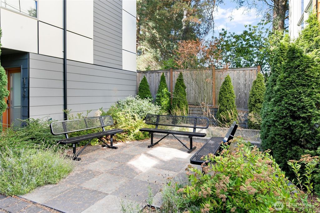 Photo of 4725 35th Avenue S, Seattle, WA 98118 (MLS # 2420867)