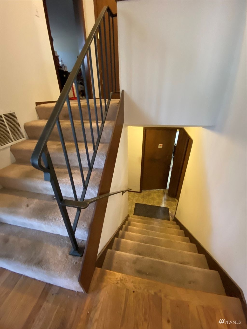 Photo of 11815 77th Avenue S, Seattle, WA 98178 (MLS # 1989614)
