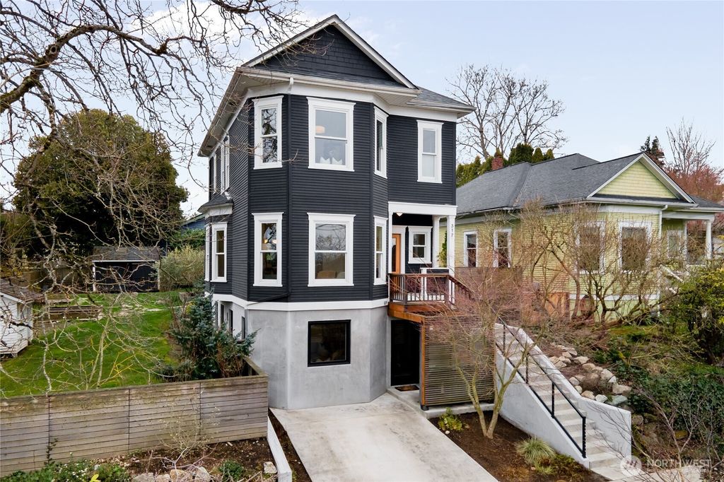 Photo of 317 22nd Avenue E, Seattle, WA 98112 (MLS # 2346170)