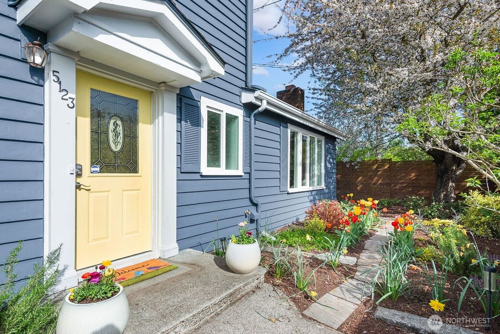 Photo of 5123 46th Avenue S, Seattle, WA 98118 (MLS # 2360388)