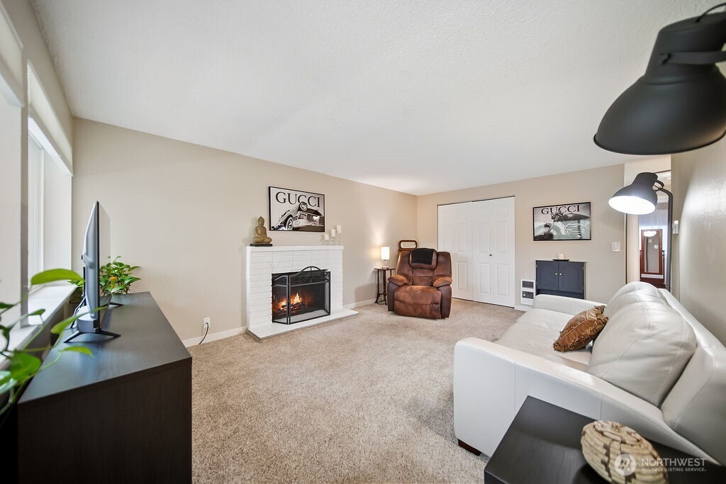 20050 Vikings Crest Loop NE 2-204