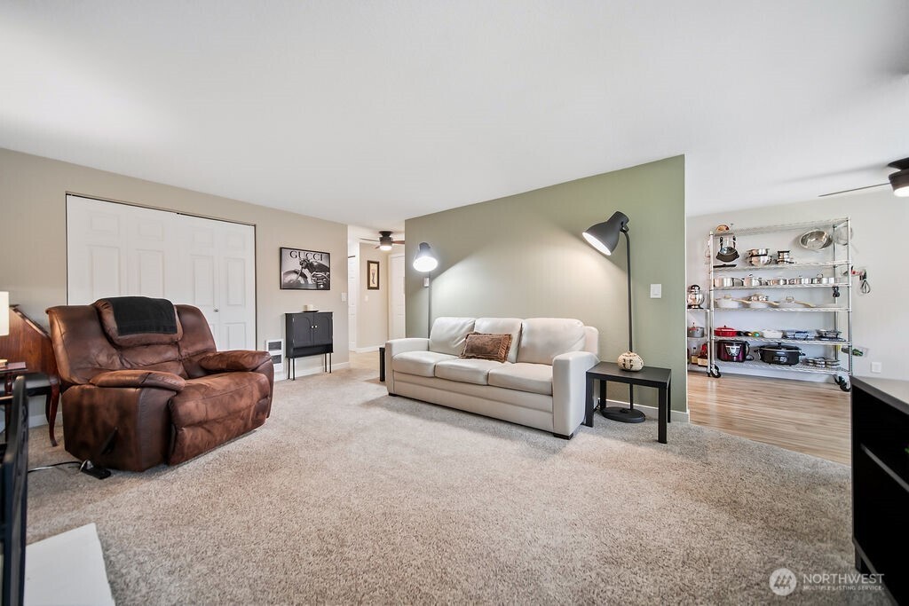 20050 Vikings Crest Loop NE 2-204