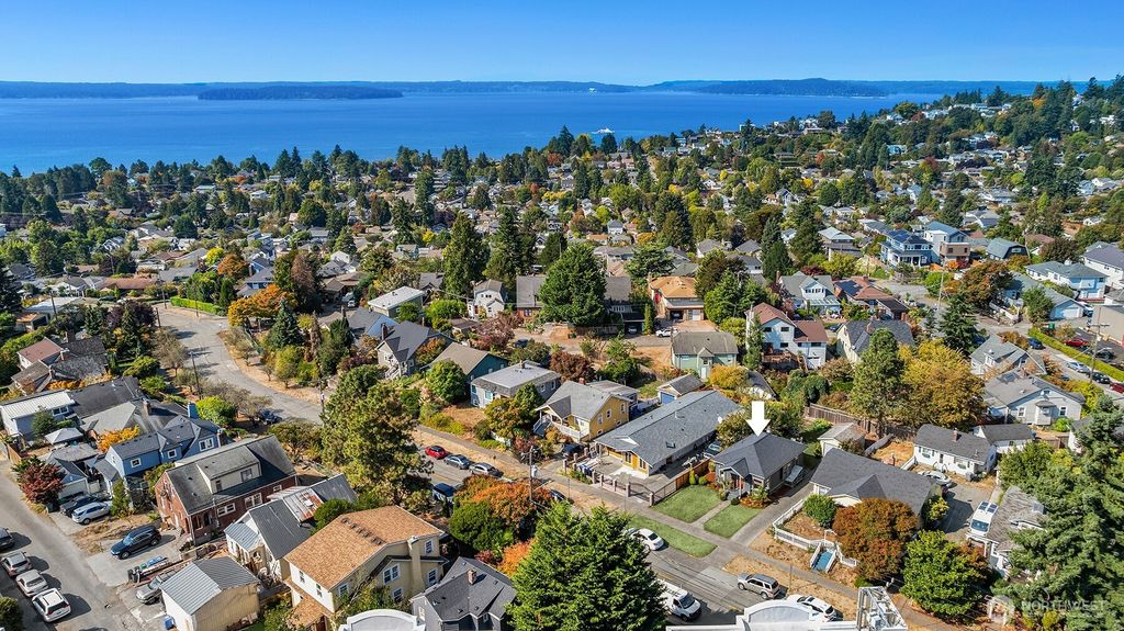 Photo of 4903 Erskine Way SW, Seattle, WA 98116 (MLS # 2457991)