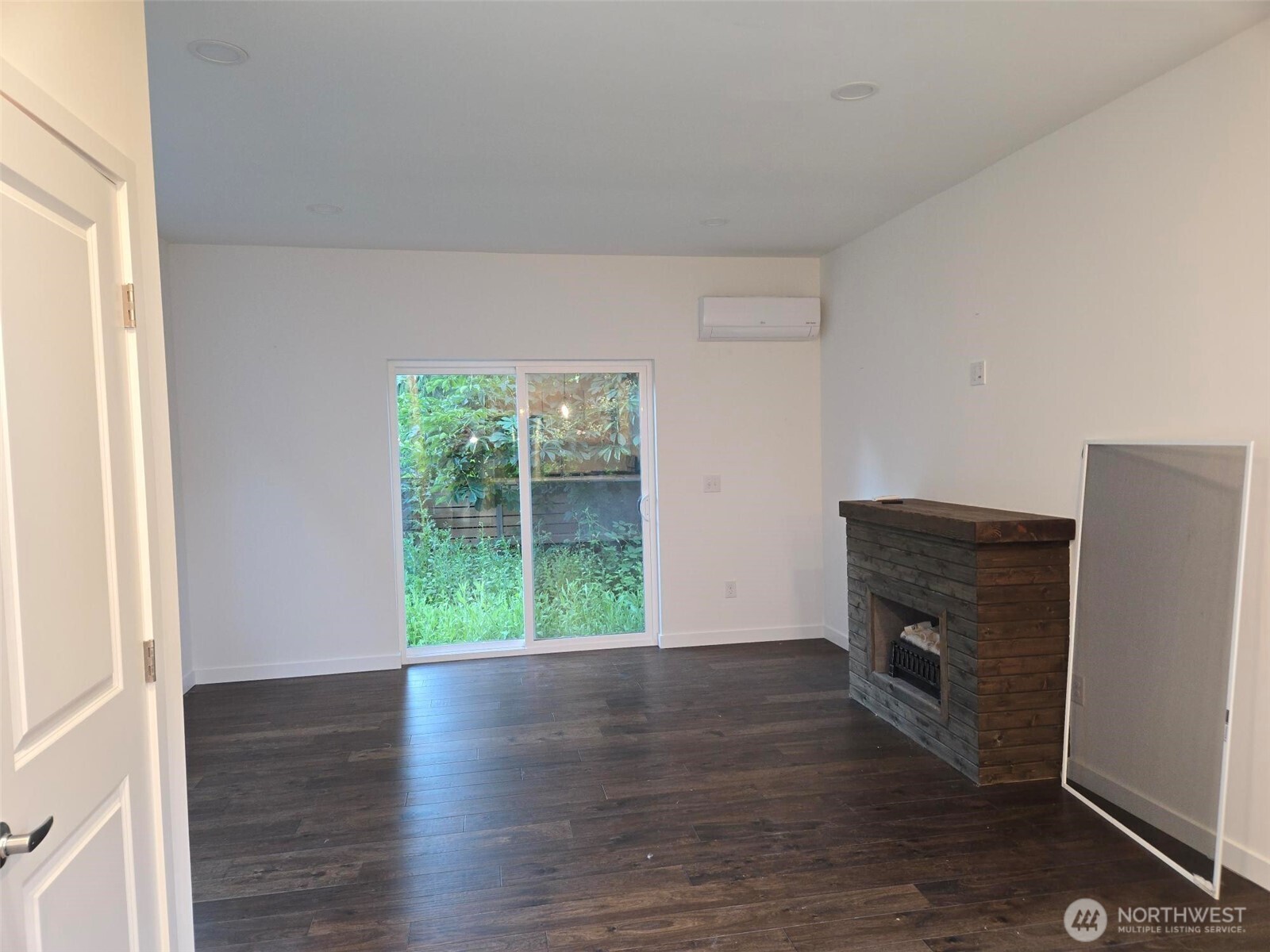 1610 N 143rd Street