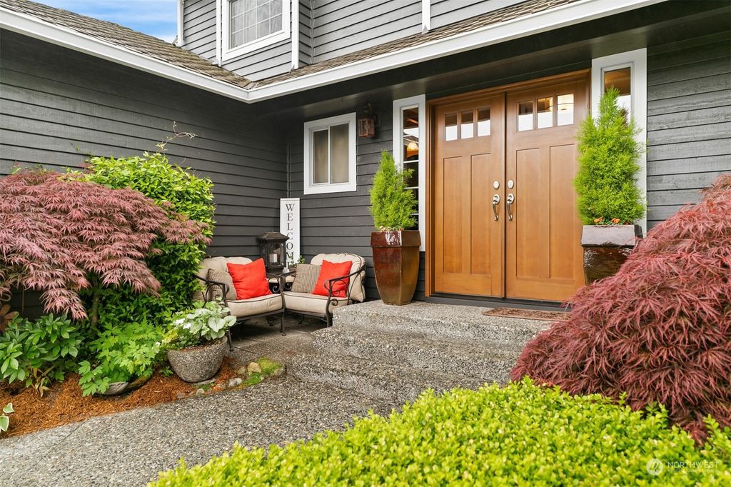 Photo of 827 Goat Trail Loop Road, Mukilteo, WA 98275 (MLS # 2127545)