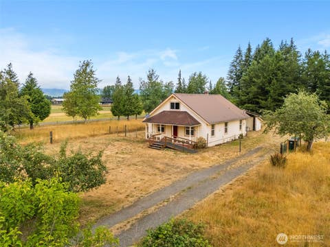 Photo of 4000 113th Avenue SW, Olympia, WA 98512 (MLS # 2557542)