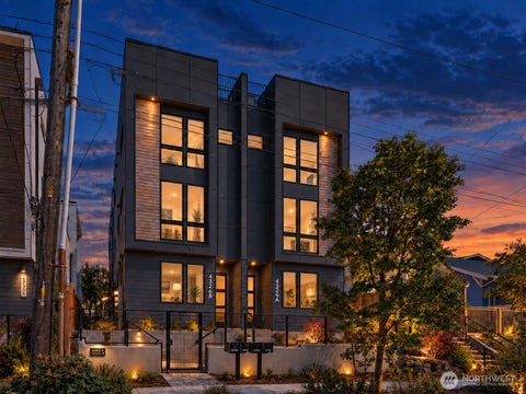 Photo of 4326 Woodlawn Avenue N #B, Seattle, WA 98103 (MLS # 2586735)