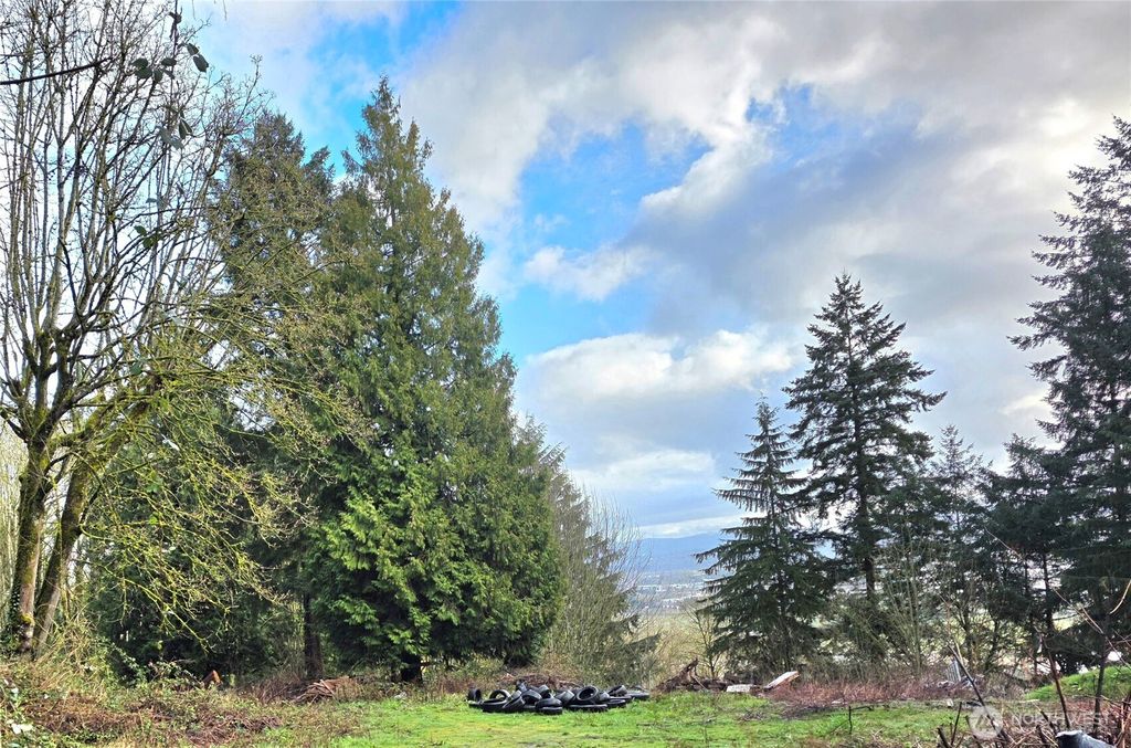 Photo of 21211 35th Avenue S, SeaTac, WA 98198 (MLS # 2497581)