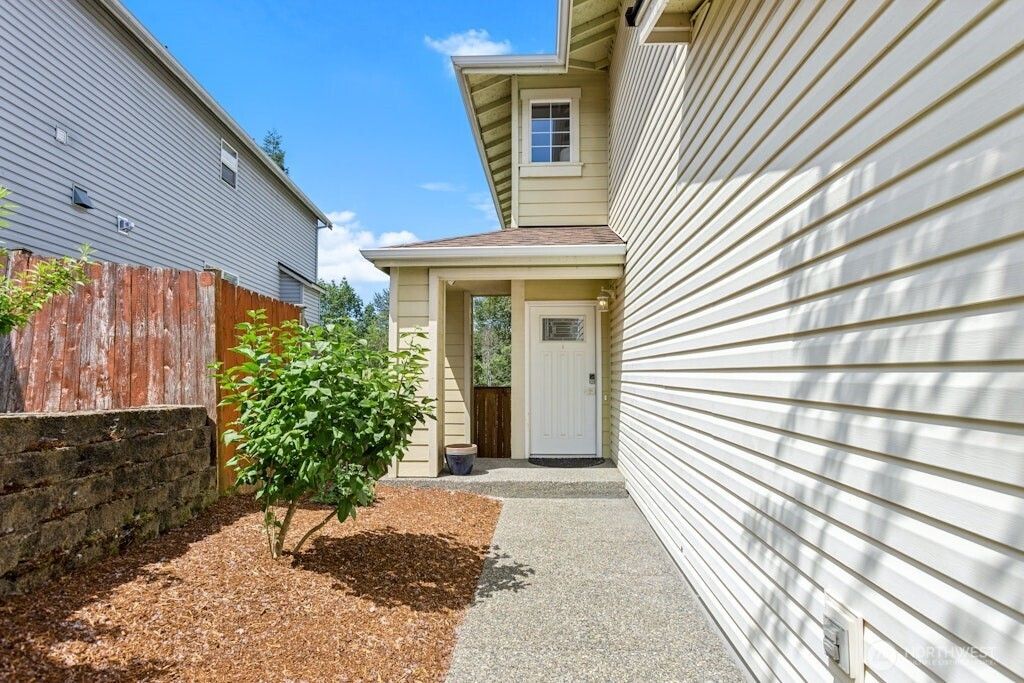 Photo of 4206 S 137th Street, Tukwila, WA 98168 (MLS # 2529805)
