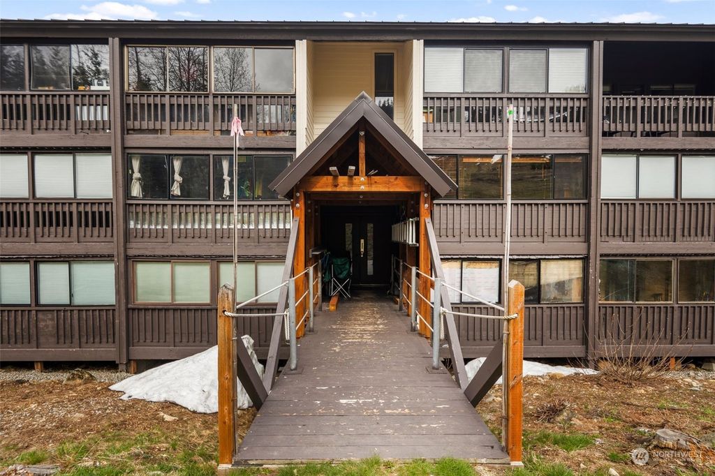 Photo of 223 Hyak Drive E #612, Snoqualmie Pass, WA 98068 (MLS # 2304422)