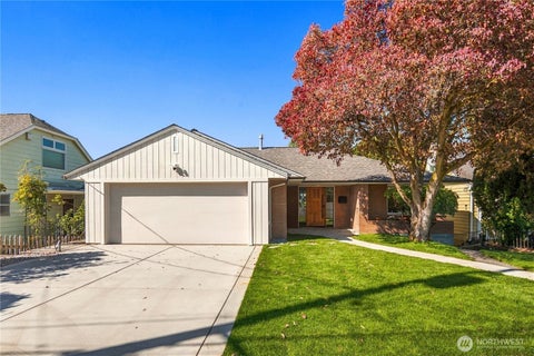 Photo of 12009 Palatine Avenue N, Seattle, WA 98133 (MLS # 2584154)