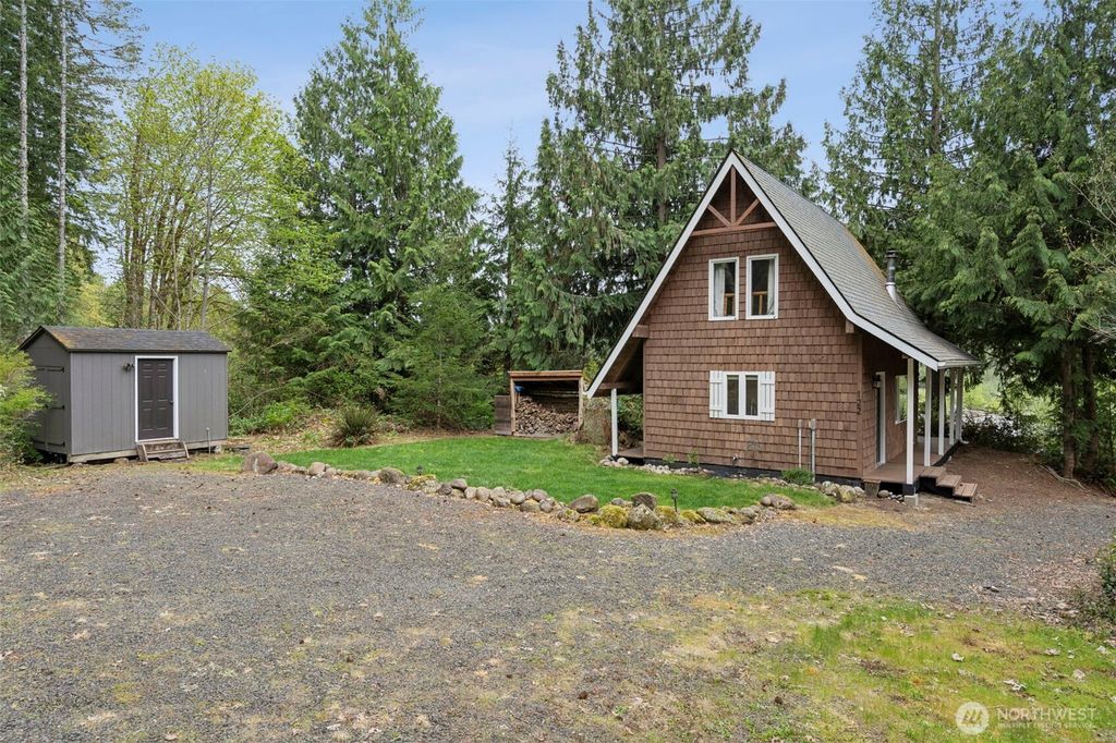 Photo of 122 Jordan Way, Toutle, WA 98649 (MLS # 2514911)