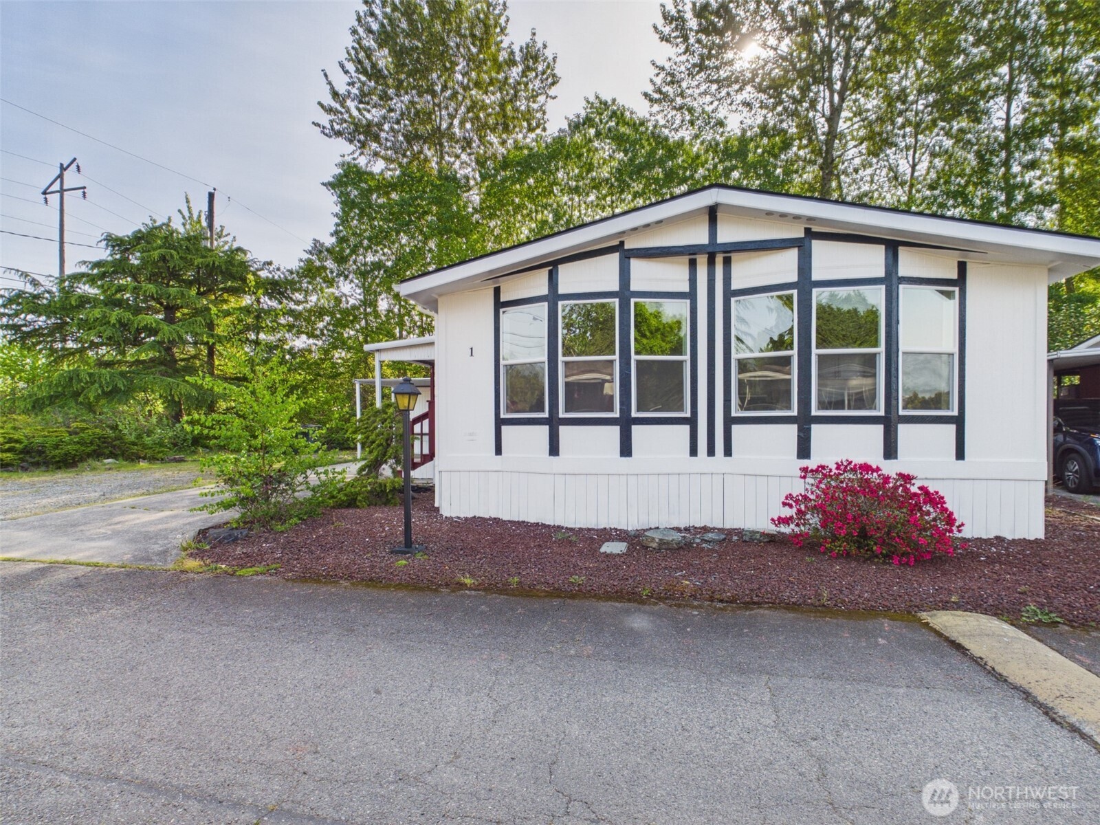9711 12th Avenue Ct E 1
