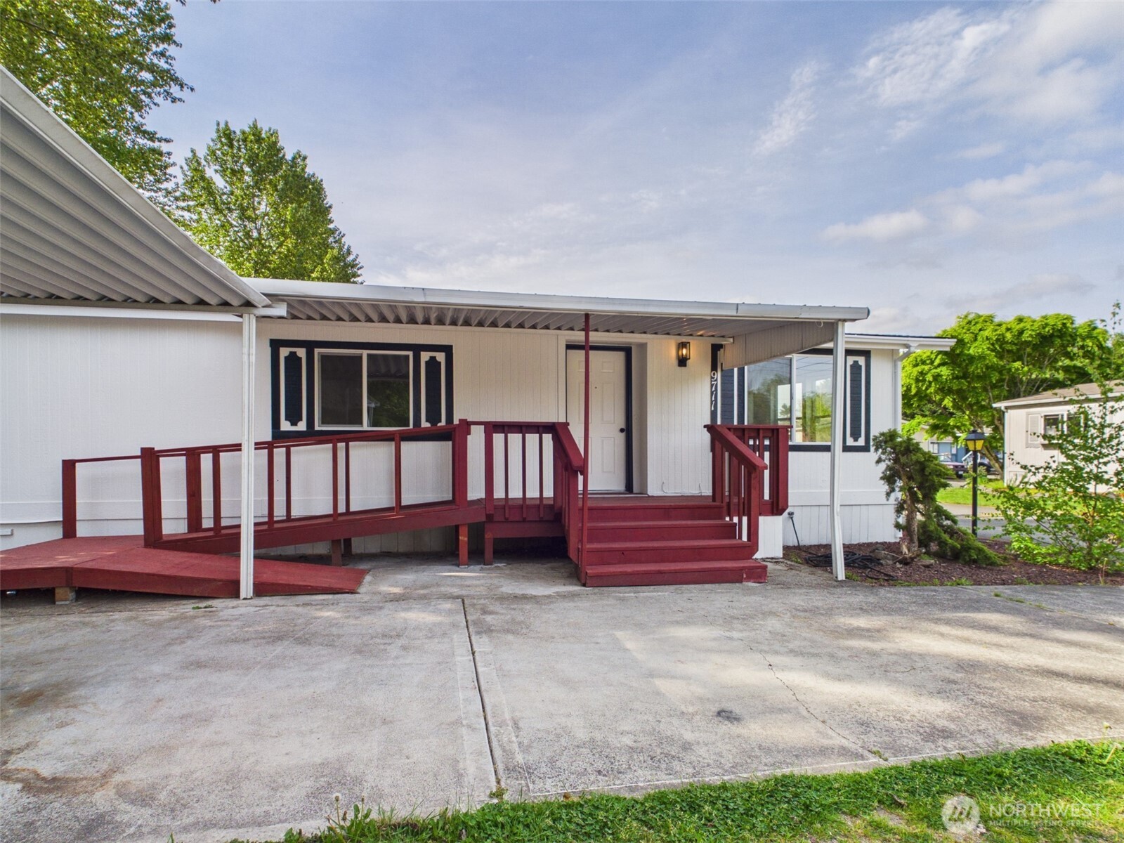 9711 12th Avenue Ct E 1
