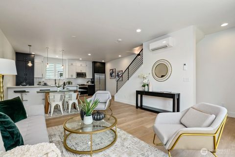 929 N 92nd Street B Seattle WA 98103