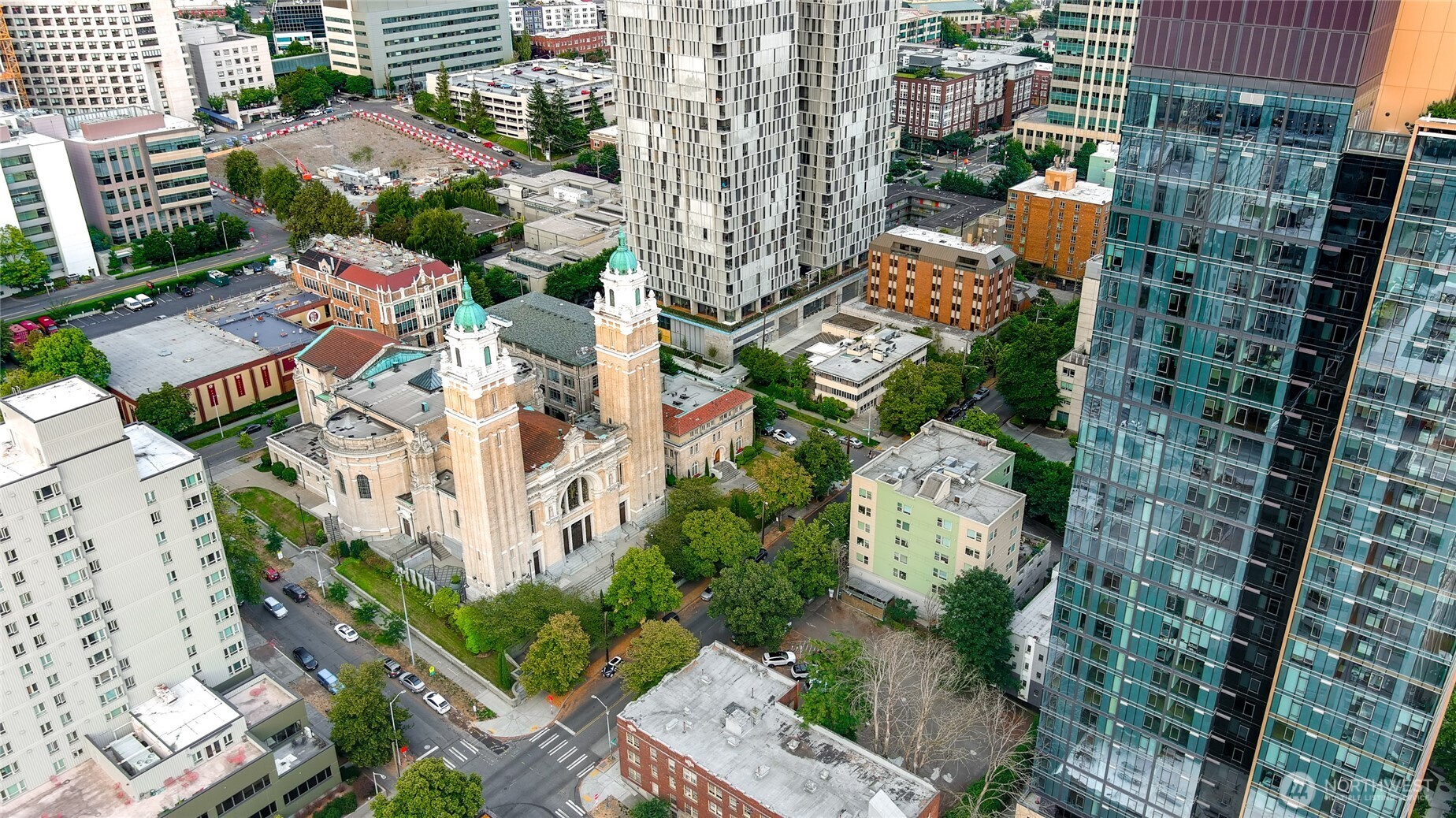 815 9th Avenue