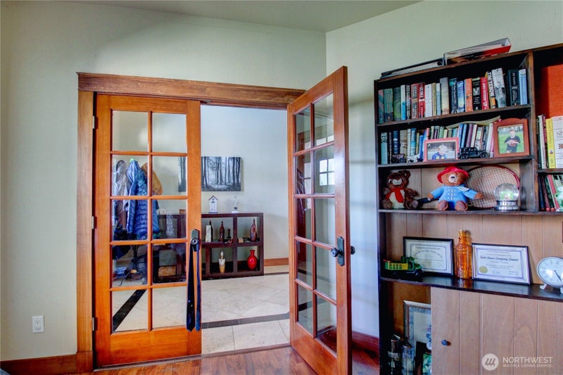 4435 Castlerock Drive